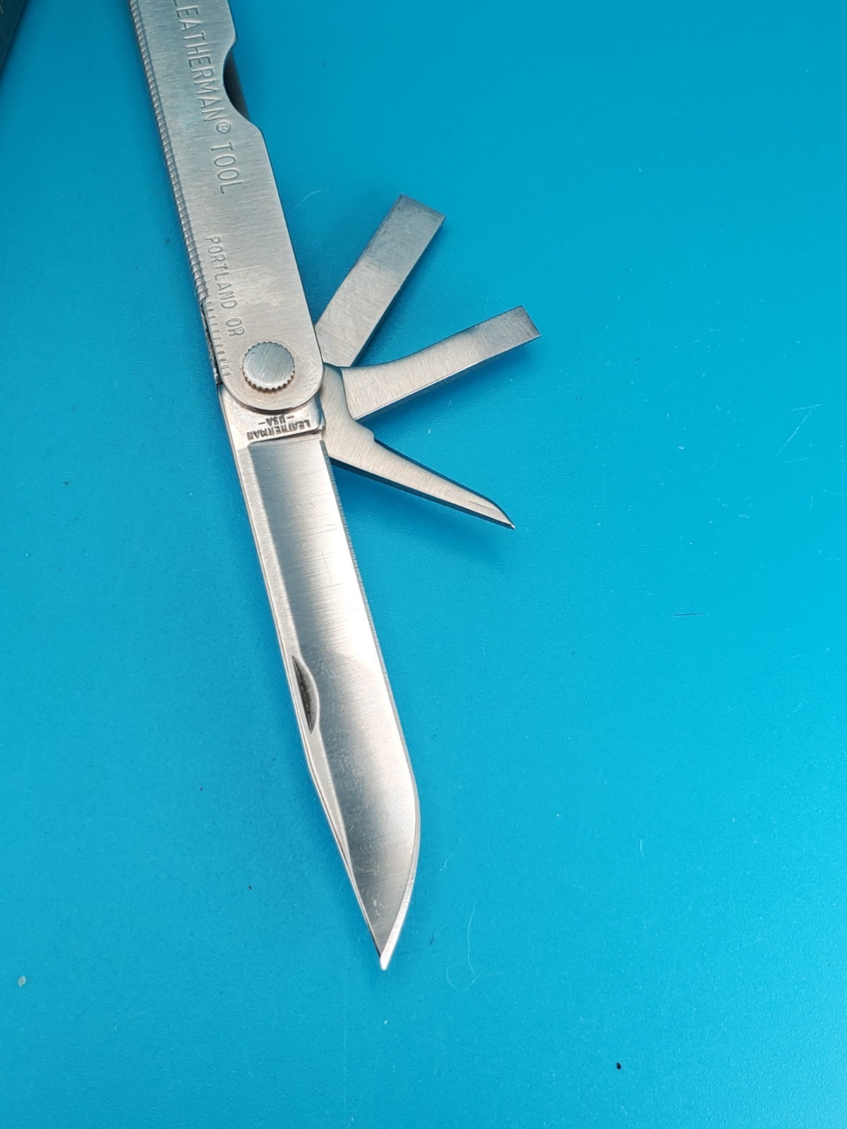 Leatherman PST Multi Tool! 03/00 date stamp! Fast Shipping! With Sheath!