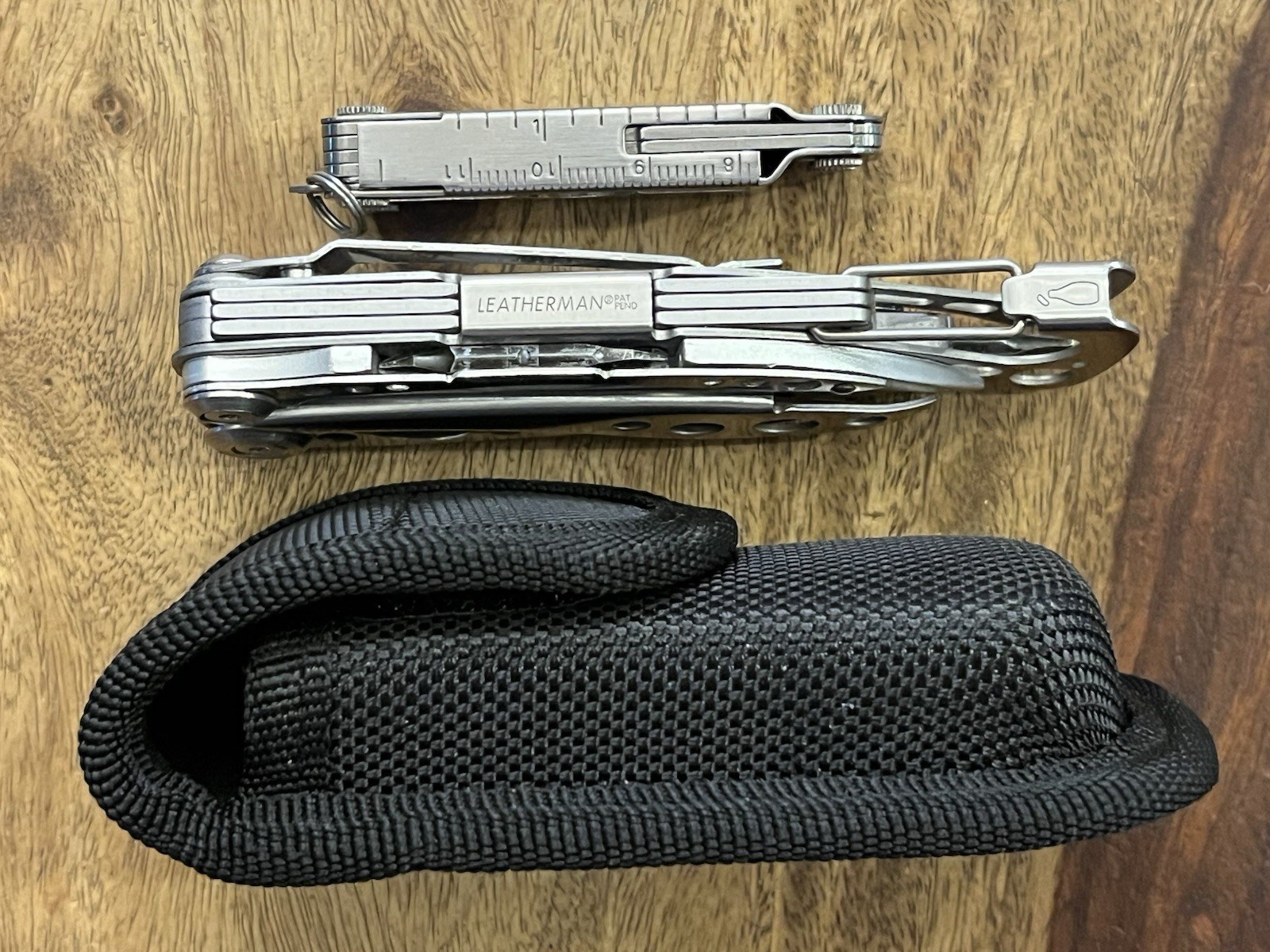 Leatherman Skeletool & MICRA MultiTools SUPER NICE! w/New Sheath