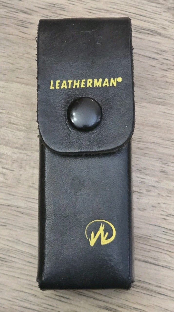 VTG NEW OLD STOCK Leatherman Core Multi Tool /w LEATHER CASE RETIRED CLASSIC!