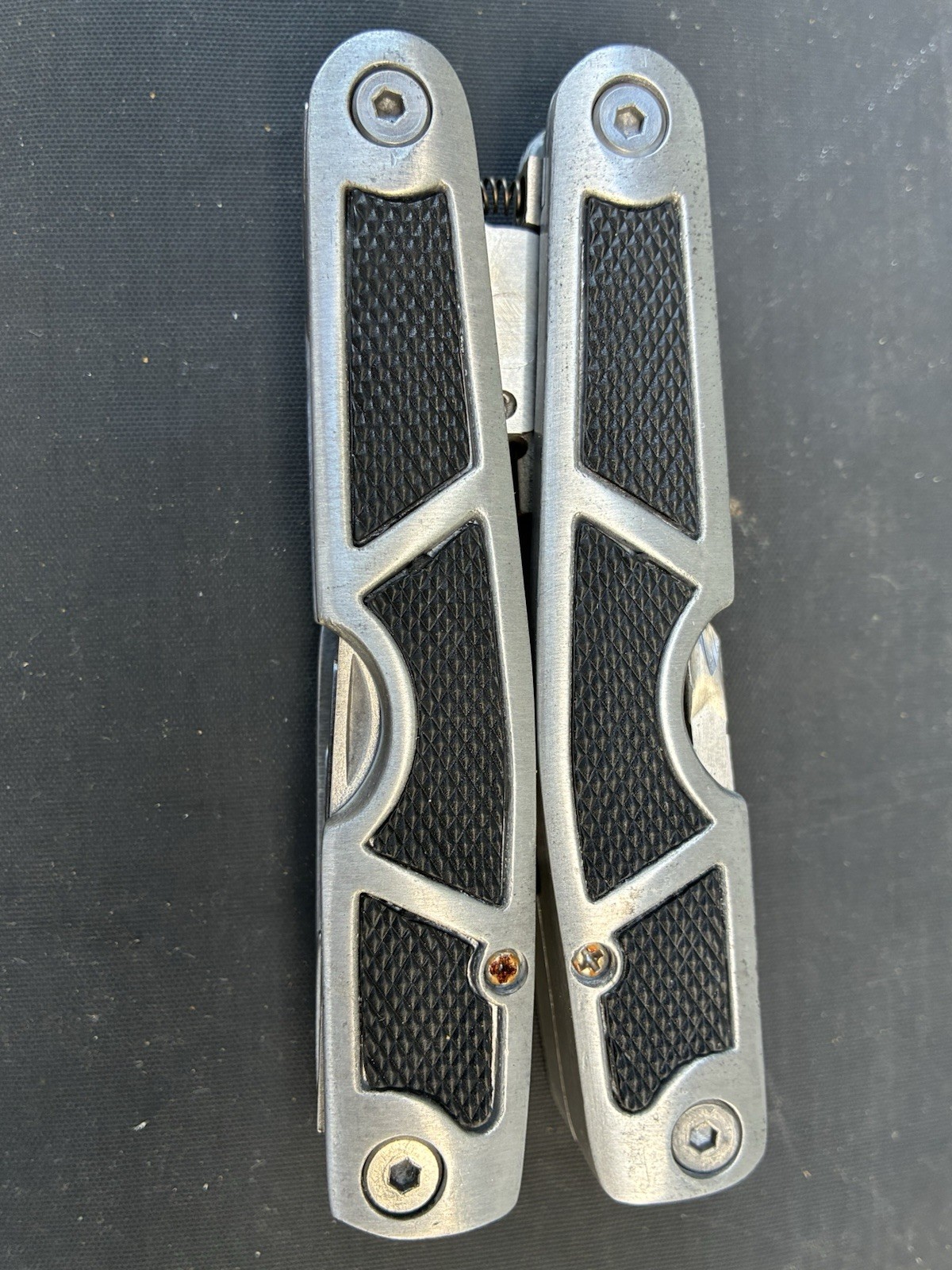 Multi-tool Pliers w/ belt carry case Stainless Steel Used Excellent Cond 9 tools
