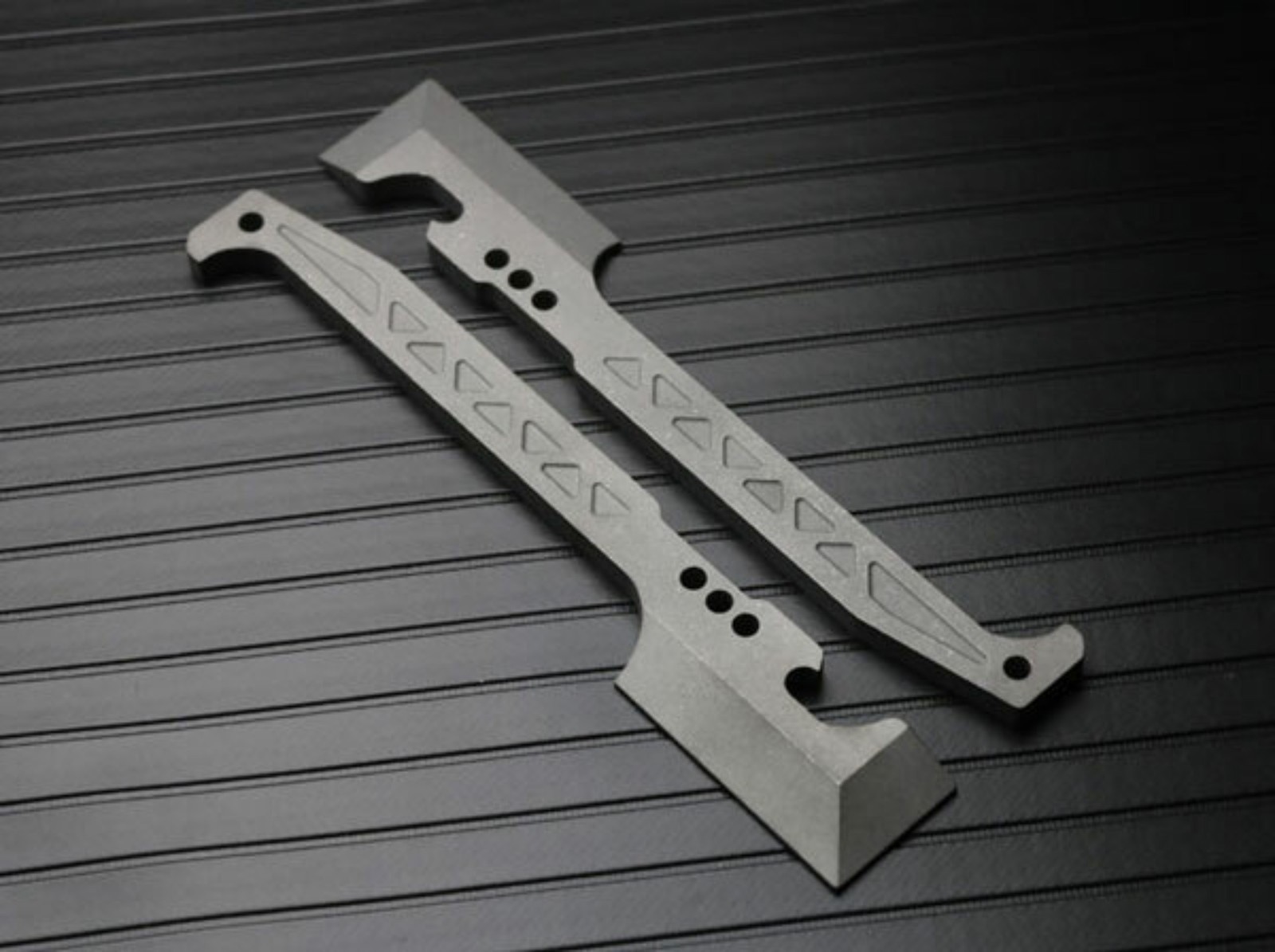 EDC Titanium Alloy Multifunctional Outdoor Tools Corrosion Resistant Lightweight