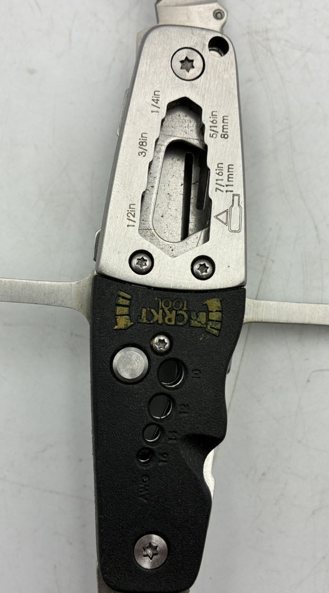 CRKT FOLDING BLADE MULTI TOOL 9300 FLAT HEAD PHILLIPS HEAD (CP2016022)