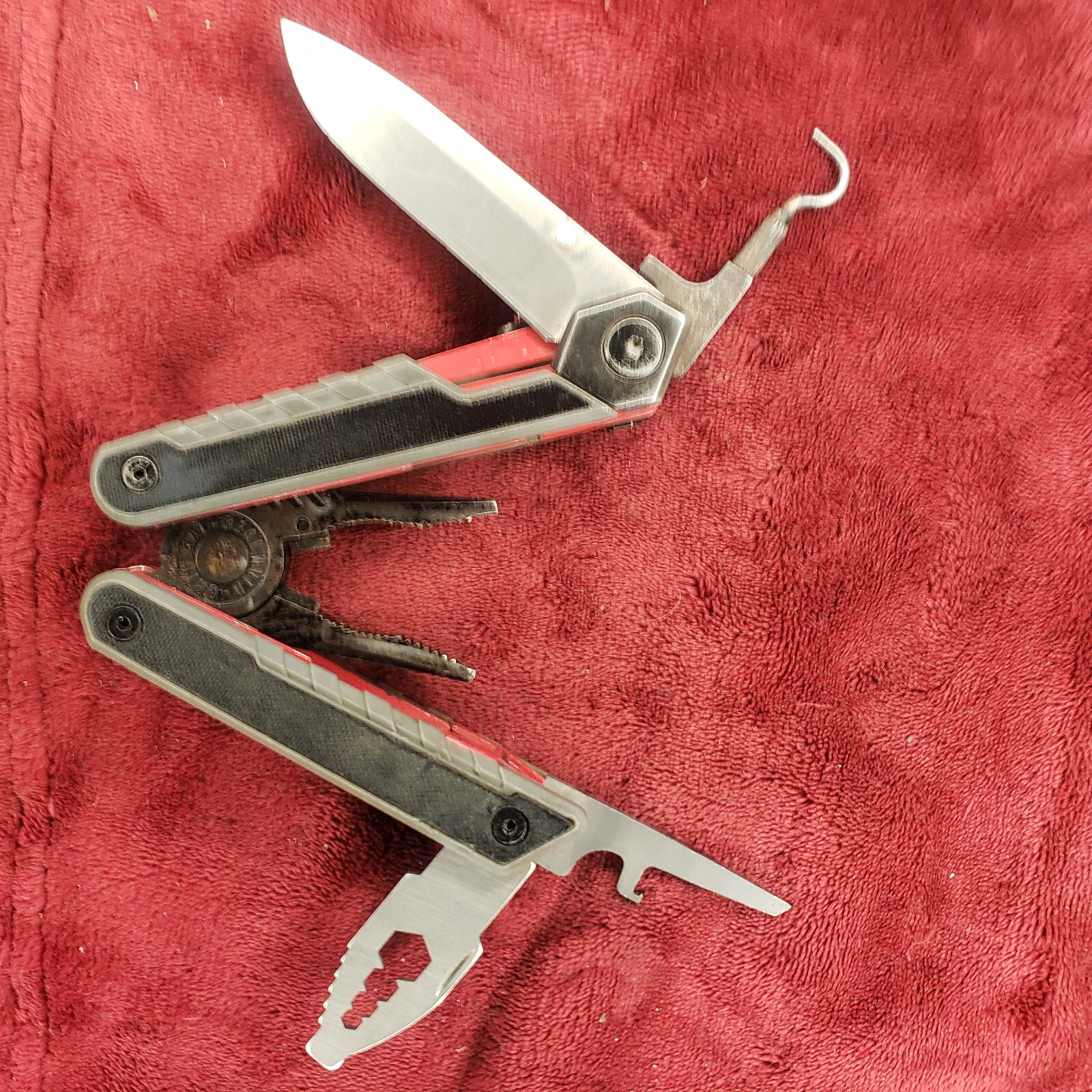 🔪 Real Avid AVGTMAX Gun Max Grey Plier Folding Knife Multi-Tool read