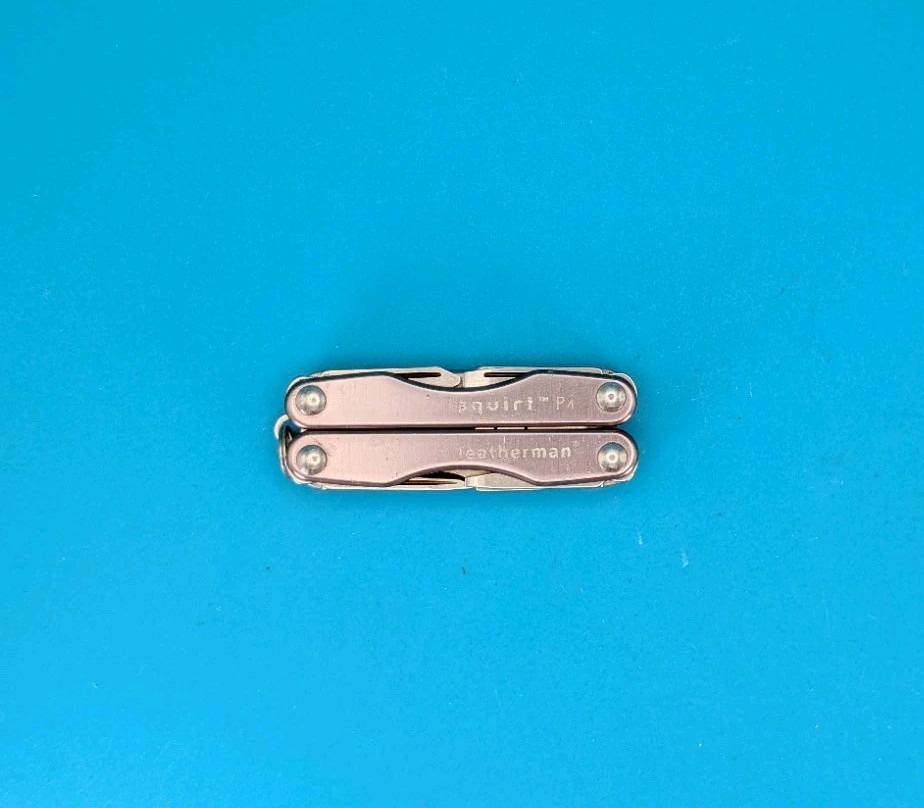 Leatherman Squirt P4 Multi-Tool, Key Ring, Retired, GRAY!