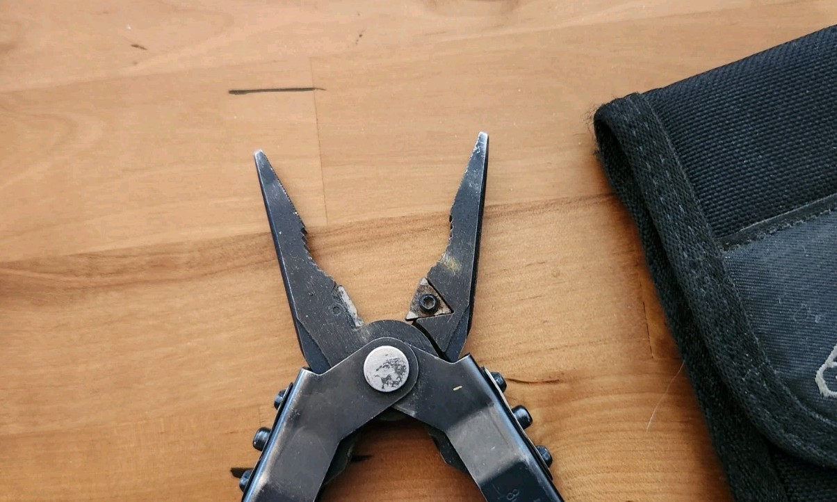 Gerber MP600 Multi-Tool Multi-Plier Black Oxide w/ Sheath – Great C72