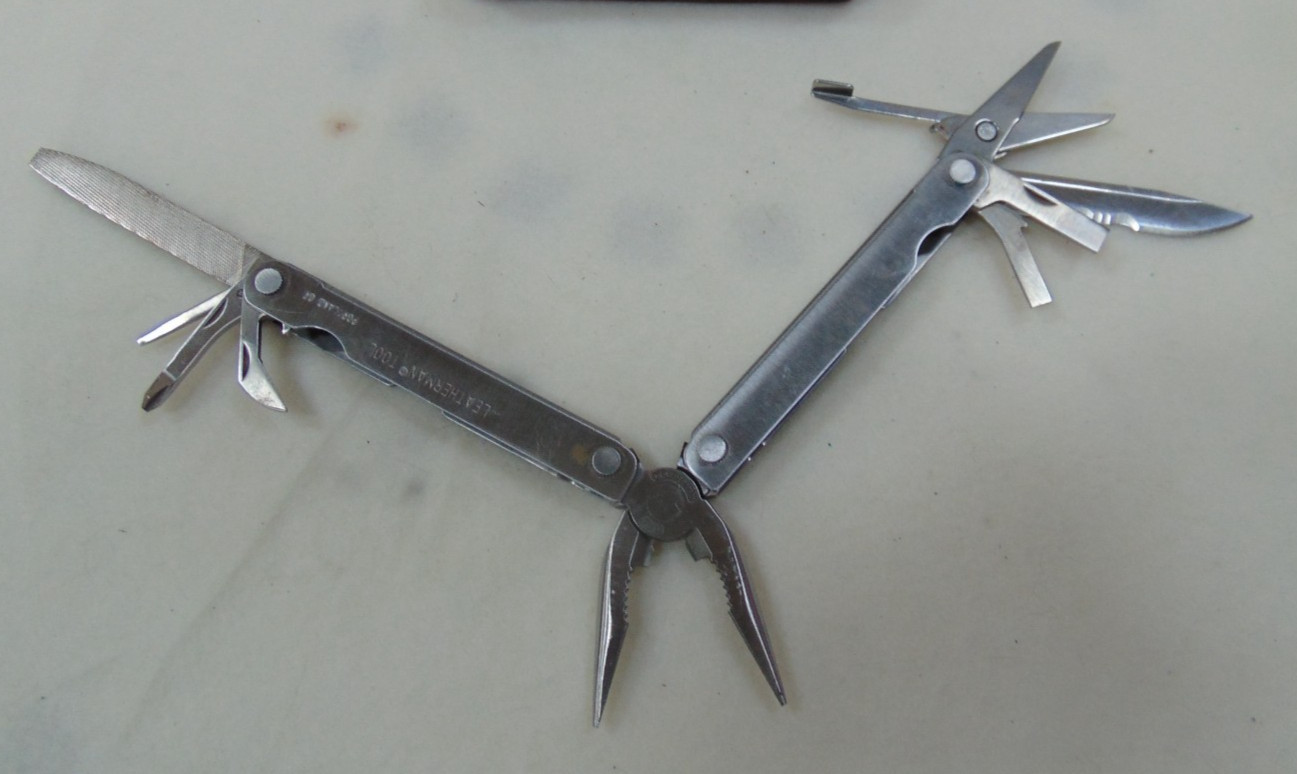 Vintage Leatherman USA Tool w/sheath, 08-98, Very good cond., free U.S. shipping