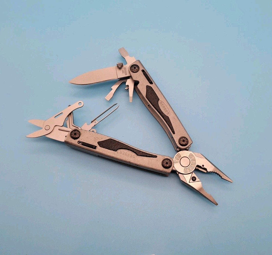 Gerber Urban Legend MP700 Multi-Plier Multi Tool – Pliers, Scissors, Knife