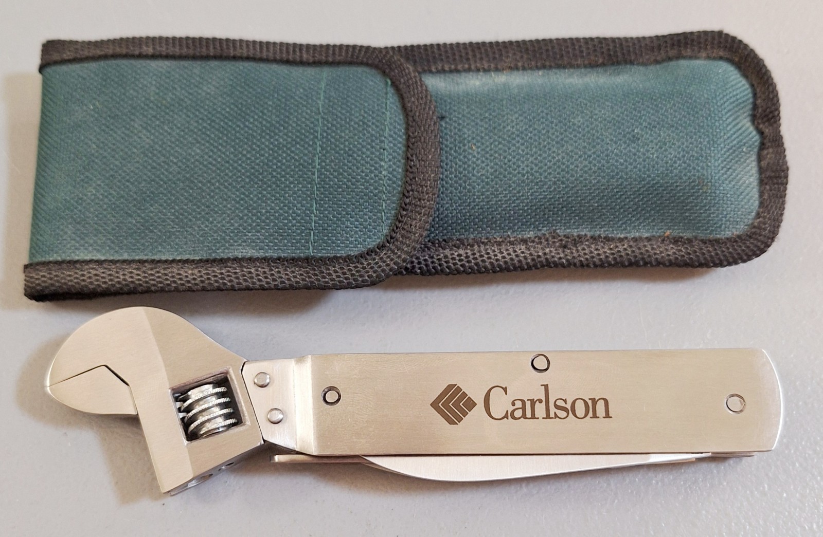 Barlow Multi-Tool: Knife, Crescent, Pliers, Screwdrivers, Saw, File, Wire Cutter