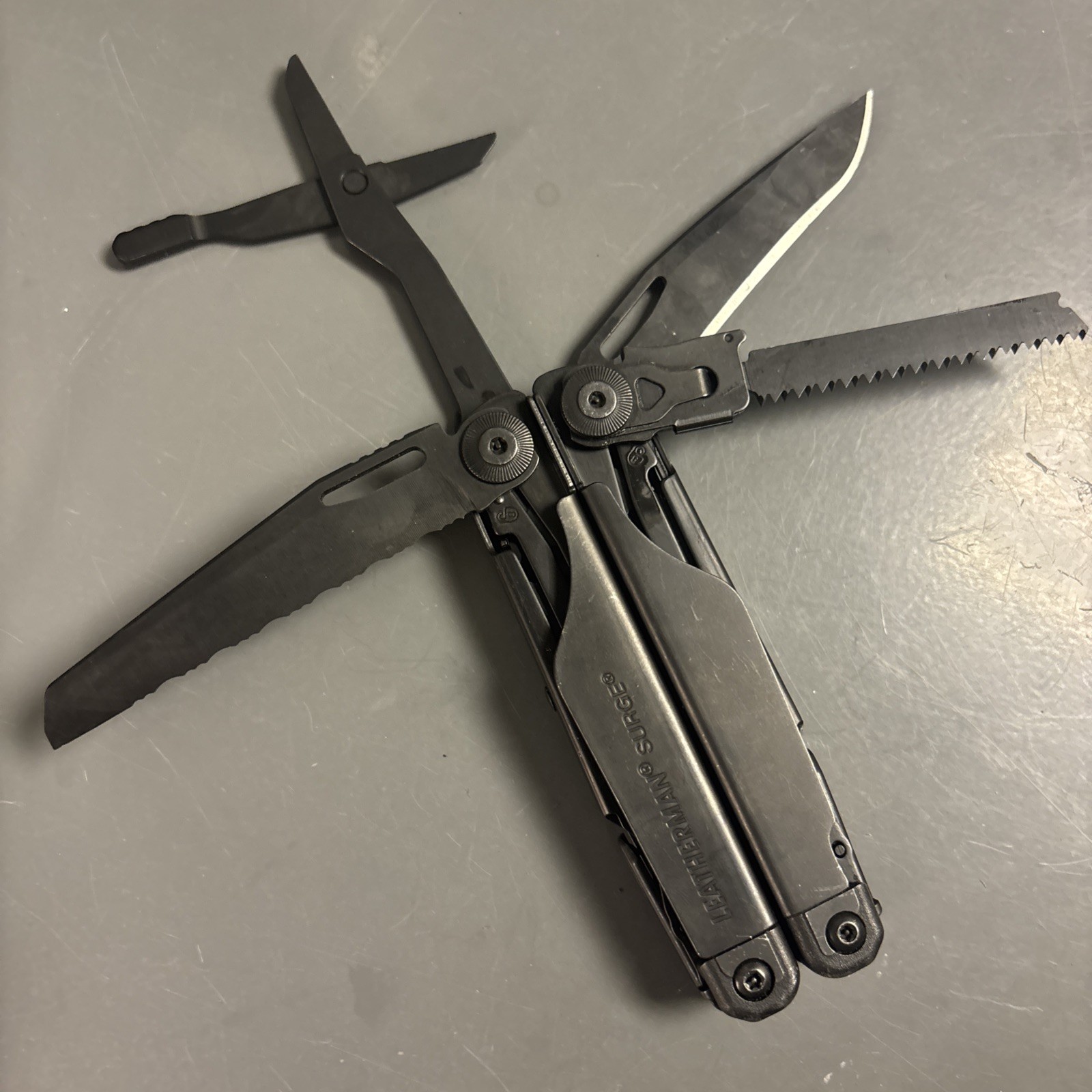 LEATHERMAN SURGE 19-In-1 Black Oxide Heavy Duty Multitool
