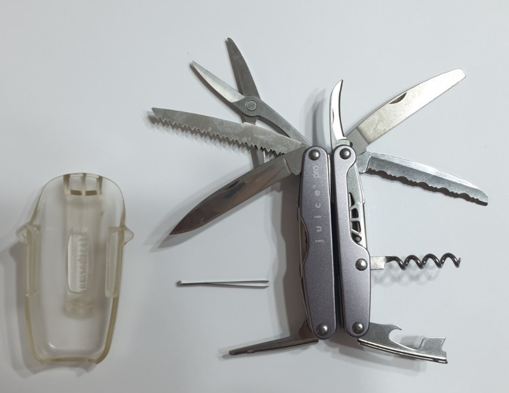 🔥🔥🔥 Leatherman Juice Pro Polycarbonate Case 23 Tools Ltd Ed Costco Mint Rare