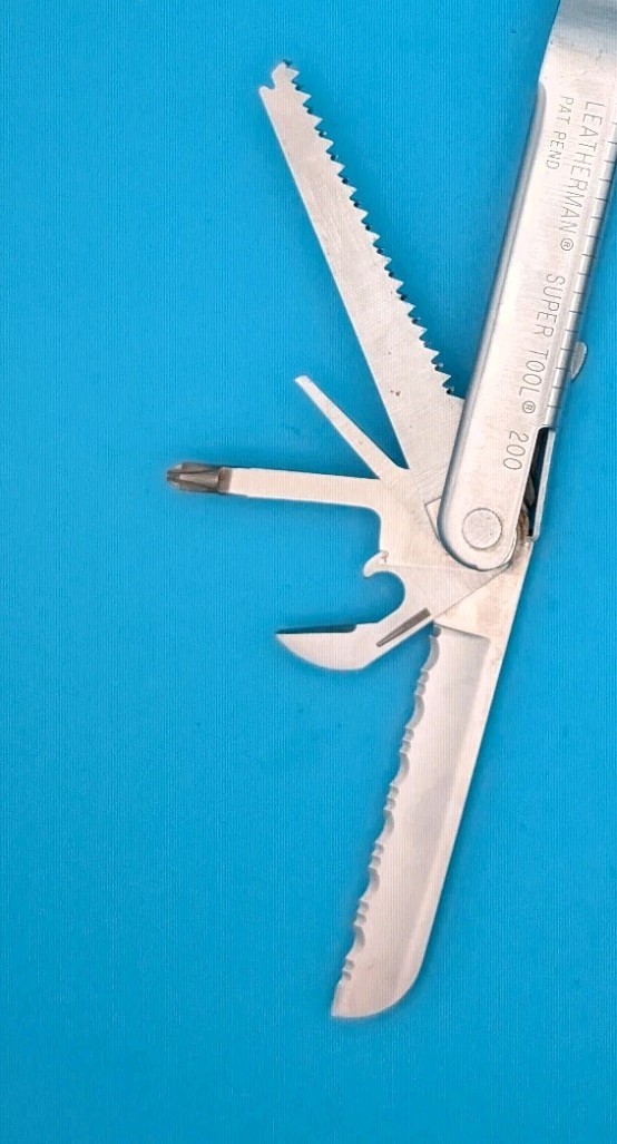 Vintage LEATHERMAN Super TOOL 200 Multi Tool! 08/02 Date Stamp!