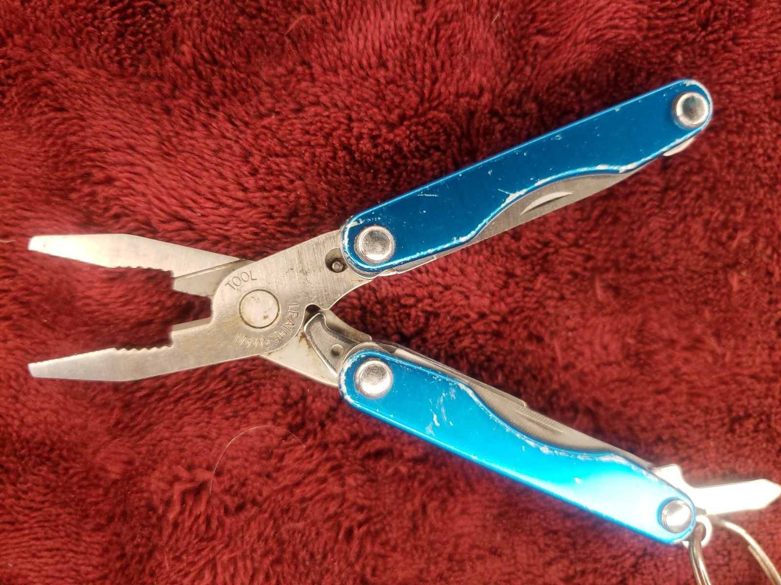 🔪🔪 Leatherman Squirt P4 Multi-Tool Blue Keychain