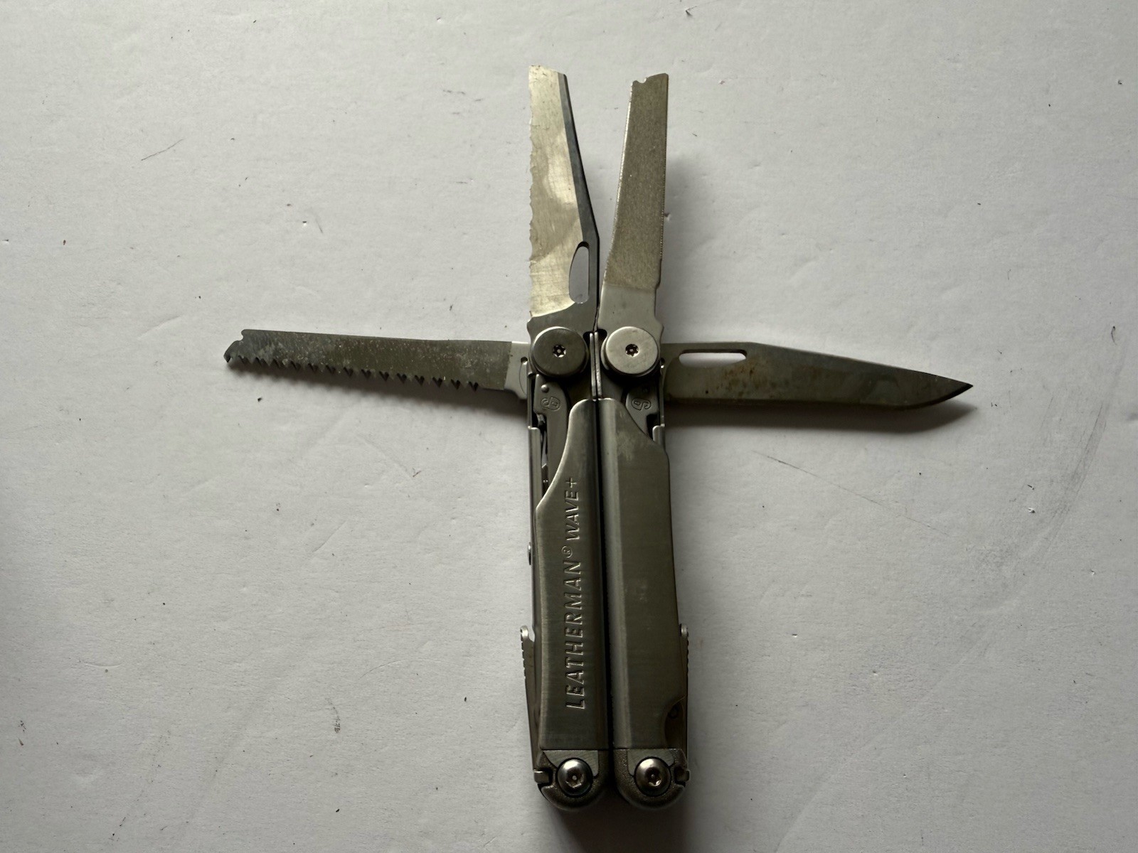 Leatherman Wave Plus + Multi-Tool! SILVER & BLACK! WITH SHEATH! FAST SHIPPING