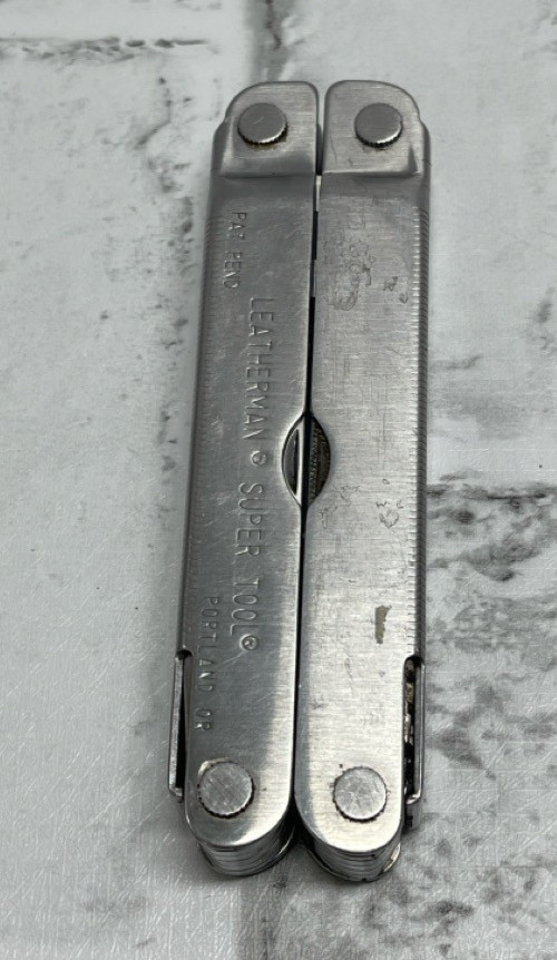LEATHERMAN THE ORIGINAL SUPERTOOL MULTI-TOOL (A1D011623)
