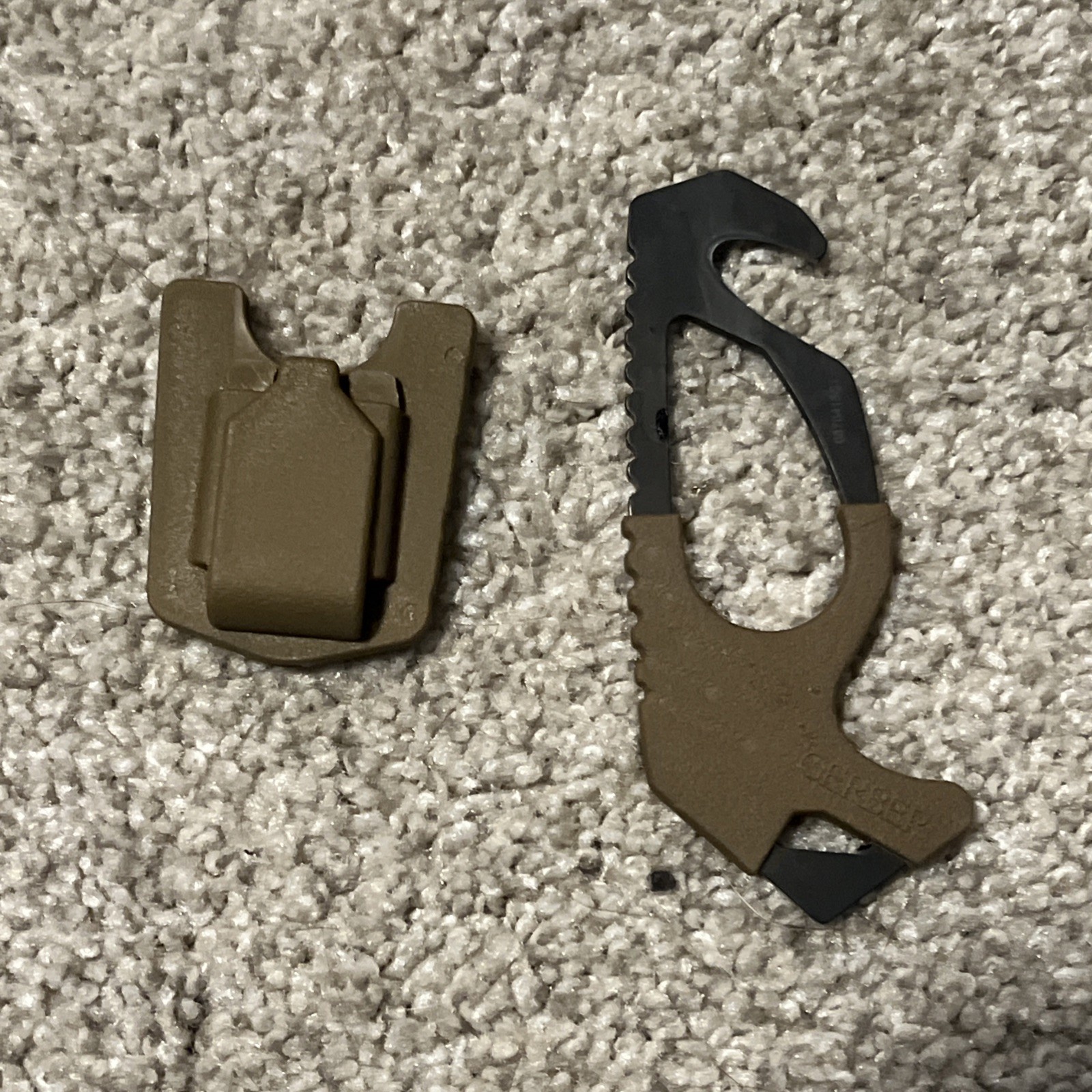 NEW GERBER SEATBELT STRAP CUTTER MILITARY W/ TAN MOLLE ATTACHMENT