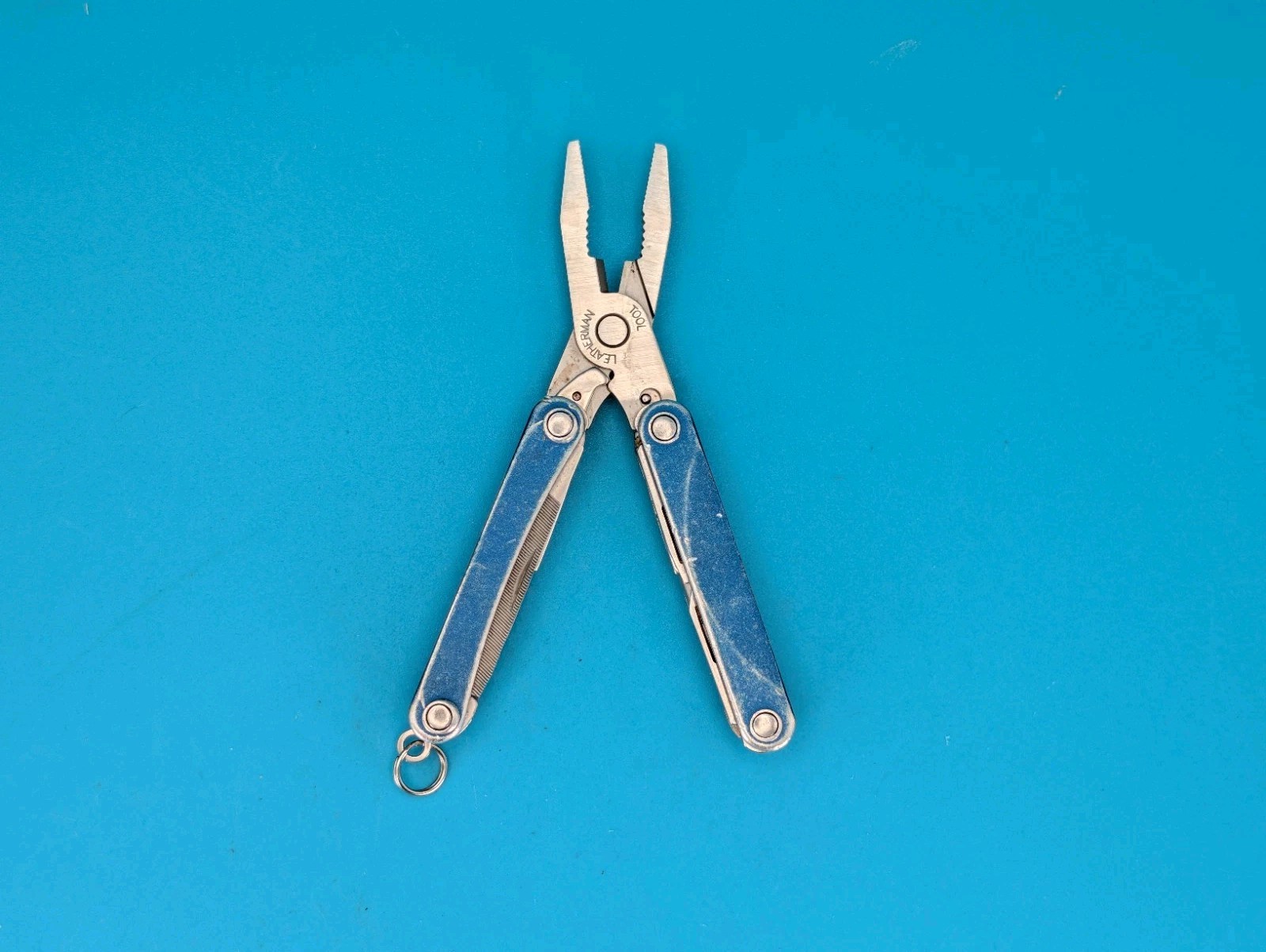 Leatherman SQUIRT PS4 Multi-Tool With Pliers Scissors Knife BLUE!
