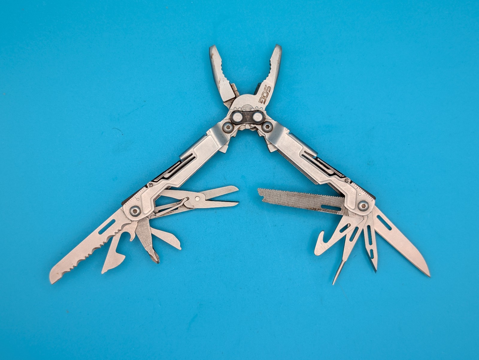 SOG PowerPint Tool Compact Lightweight Silver Multi-Tool!