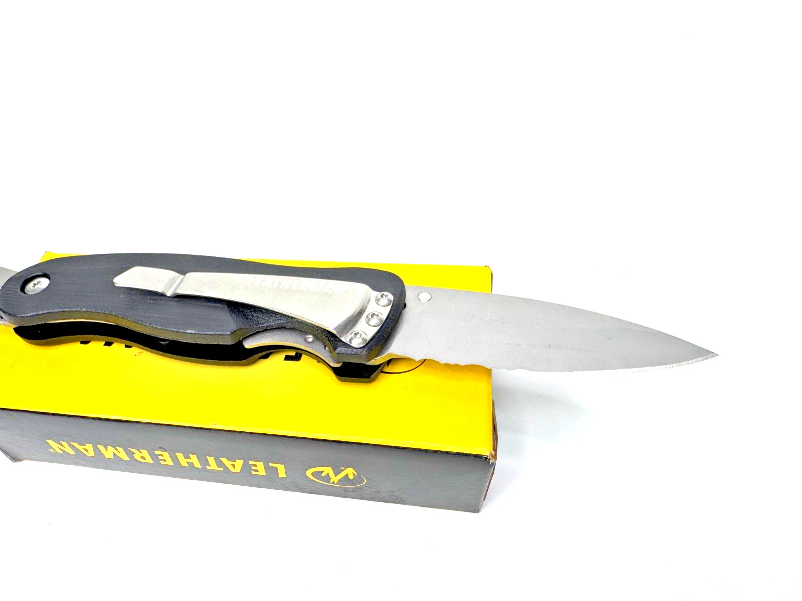 Leatherman Crater C33LX Knife with 2.6 Inch 420HC Stainless Combo Blade New