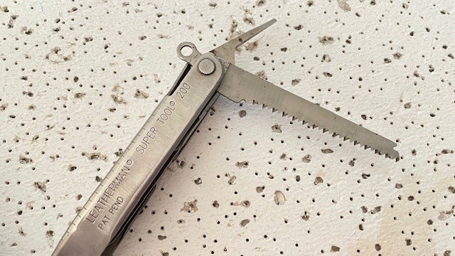Leatherman SUPER TOOL 200 Stainless Steel Silver Multi Tool Pliers,Knife, Opener