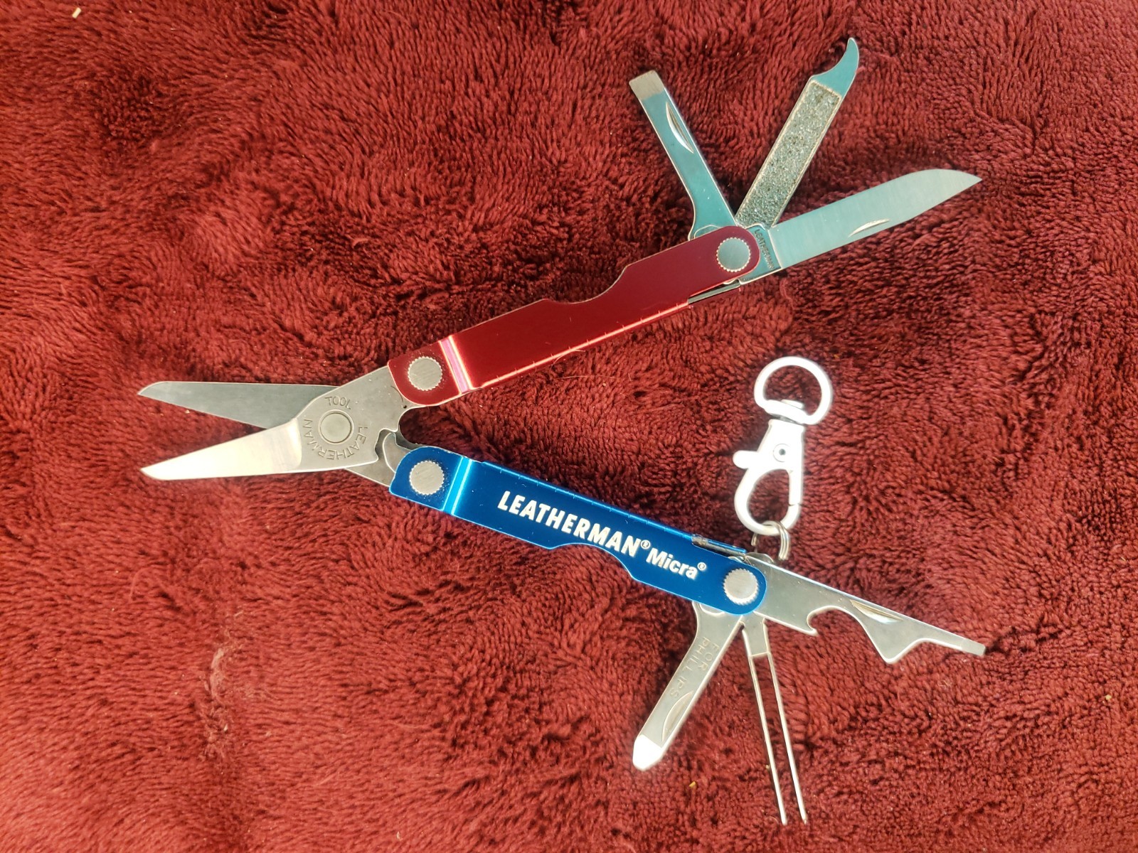 Leatherman Micra Red Blue Multitool White claw keychain 0121 date code