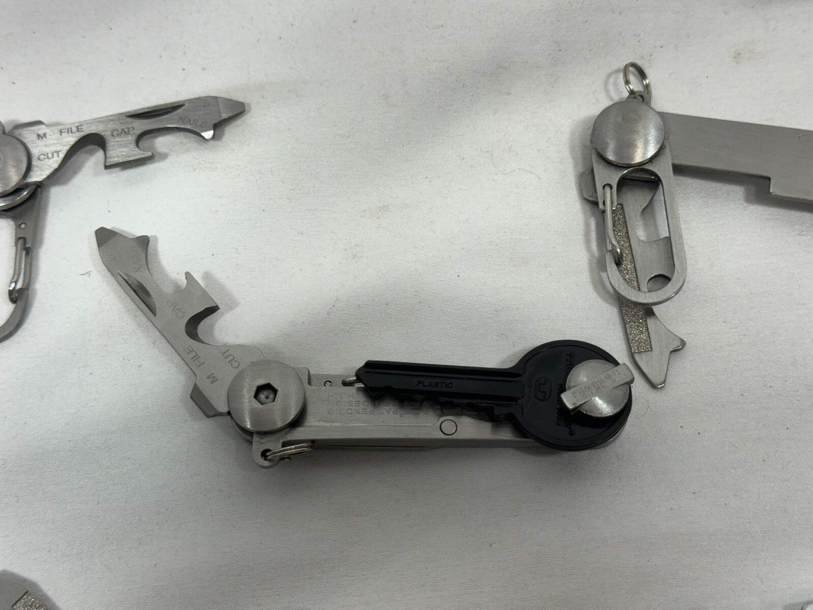 Multi Tool Key Organizer EDC Holds 2-4 Keys, Multi Tool, Screwdriver, Lot Of 6