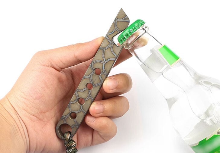 Titanium Alloy Outdoor Multi Tools Pocket Pry Bar Crowbar Bottle Opener EDC