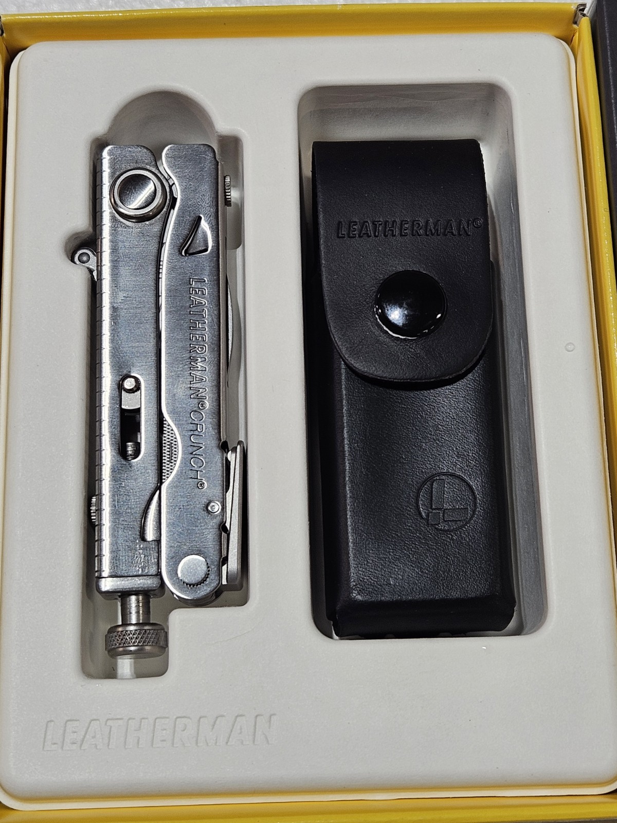 Leatherman Crunch multitool, LEATHER sheath. Made in USA. NEW UNUSED