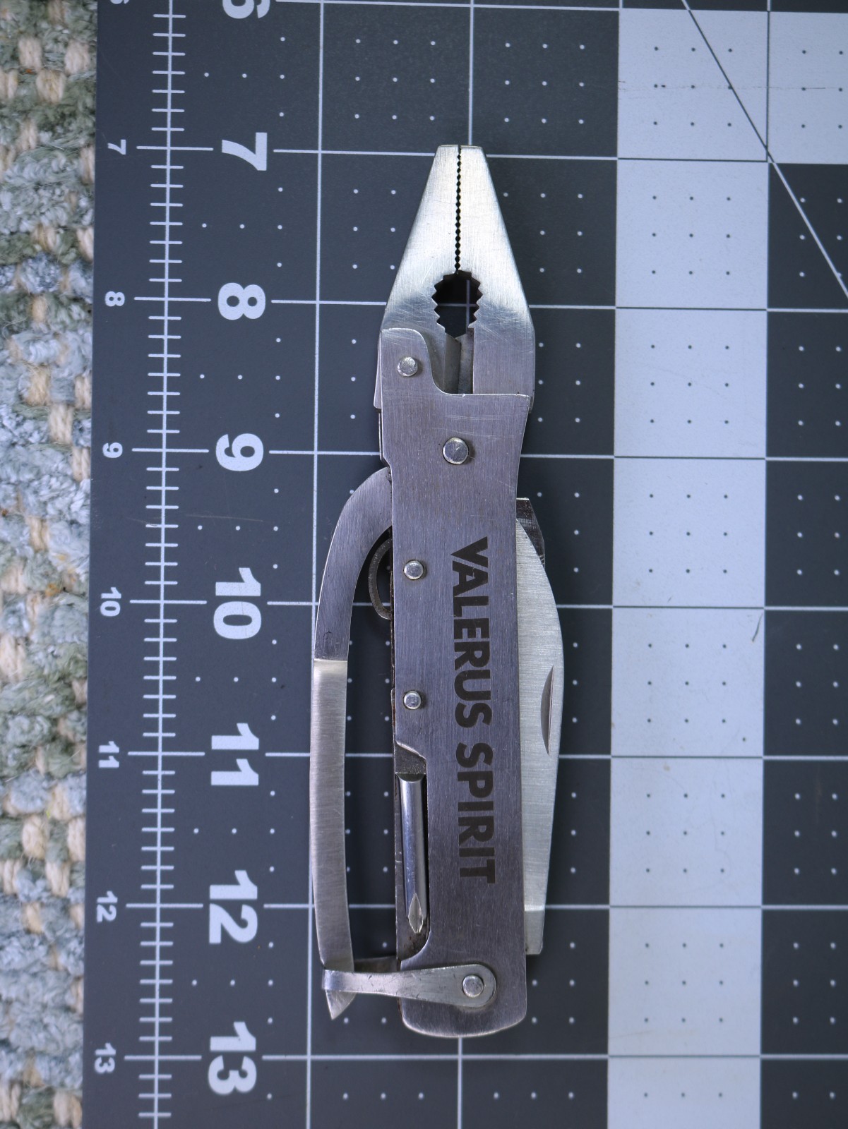 Valerus Spirit Multi-Tool Pliers Knife Saw Screwdriver File Camp Utility EDC !
