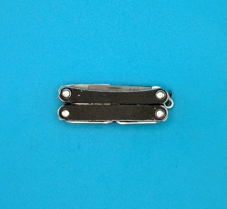 Leatherman SQUIRT PS4 Multi-Tool With Pliers Scissors Knife BLACK!