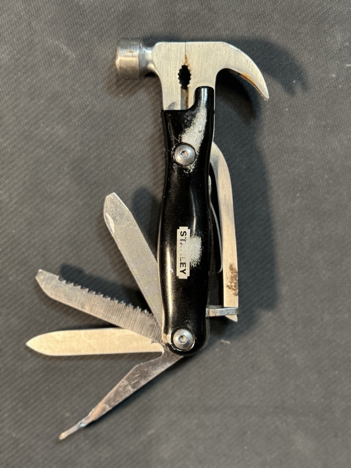 Stanley 11-in-1 Hammer Multi-Tool – Hammer – Screwdriver – Pliers – Saw Used