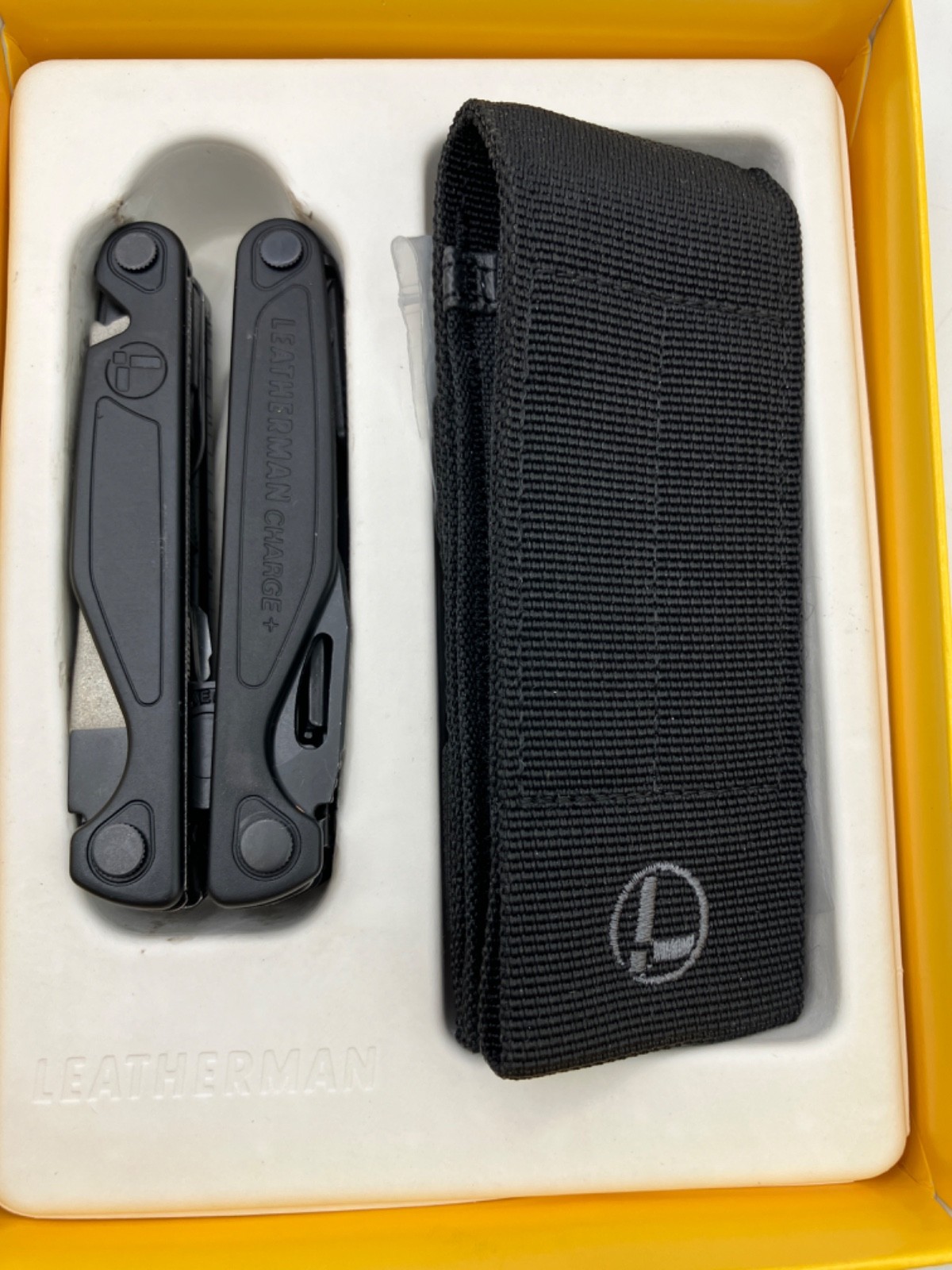 LEATHERMAN, Charge Plus, 19-in-1 Full-Size, Versatile Multi-tool for Home, Outdo