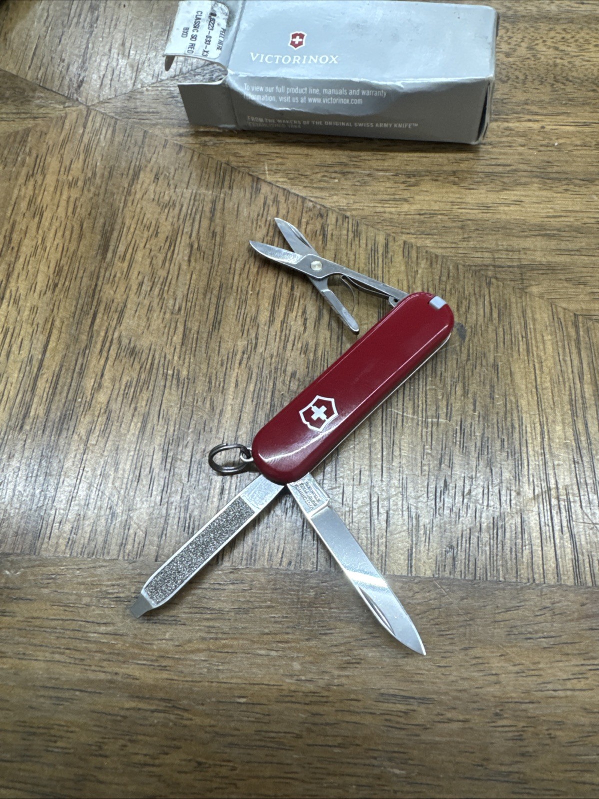 Victorinox Classic SD Red 64311NEW