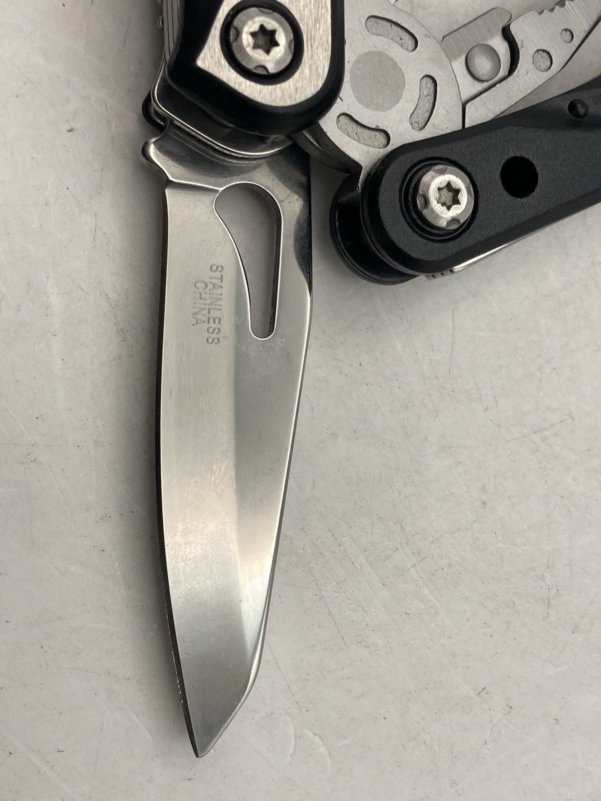 Multi Tool Knife In Nylon Case With Belt Loop. Prairie Valley