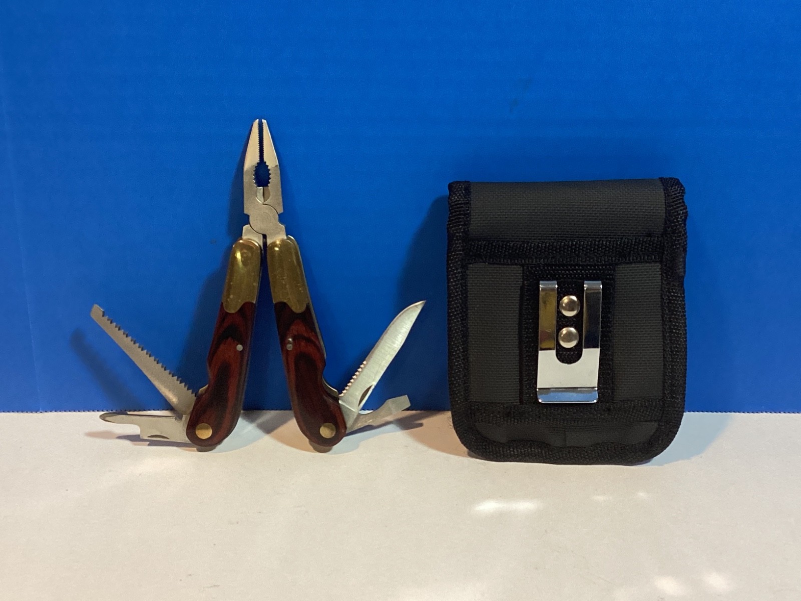 HUSKY Limited Edition 25th Anniversary Multi-Tool & Carry Case