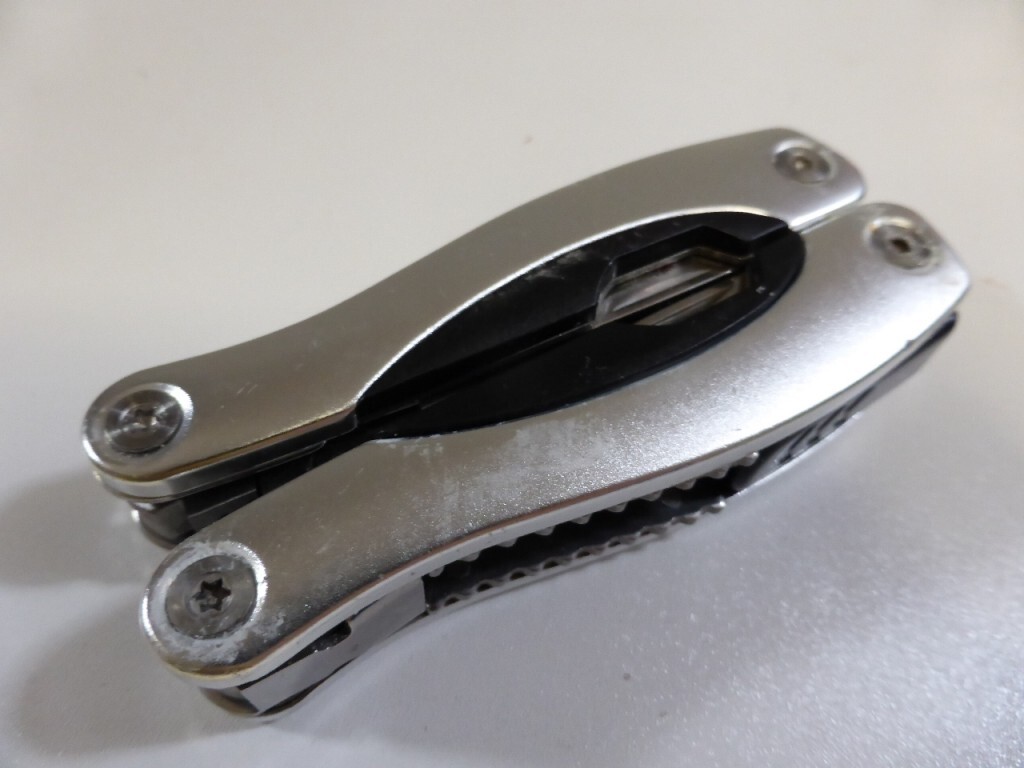 Multi Tool Multi Tool Outdoor Pocket Knife Camping Tool Tool B