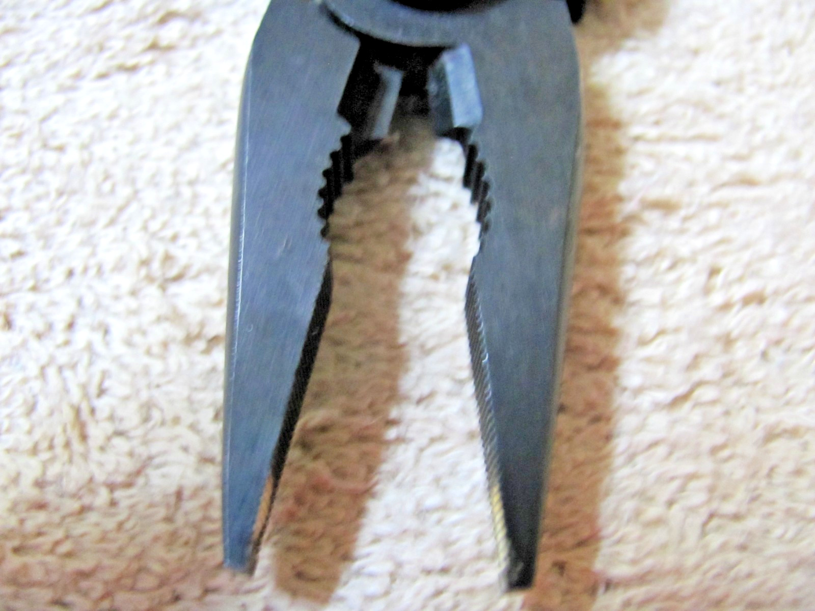 GERBER MULTI- PLIER POCKET TOOL, NEEDLE NOSE, TOOL LOCK, NEW, BLACK, 8 TOOLS, 1