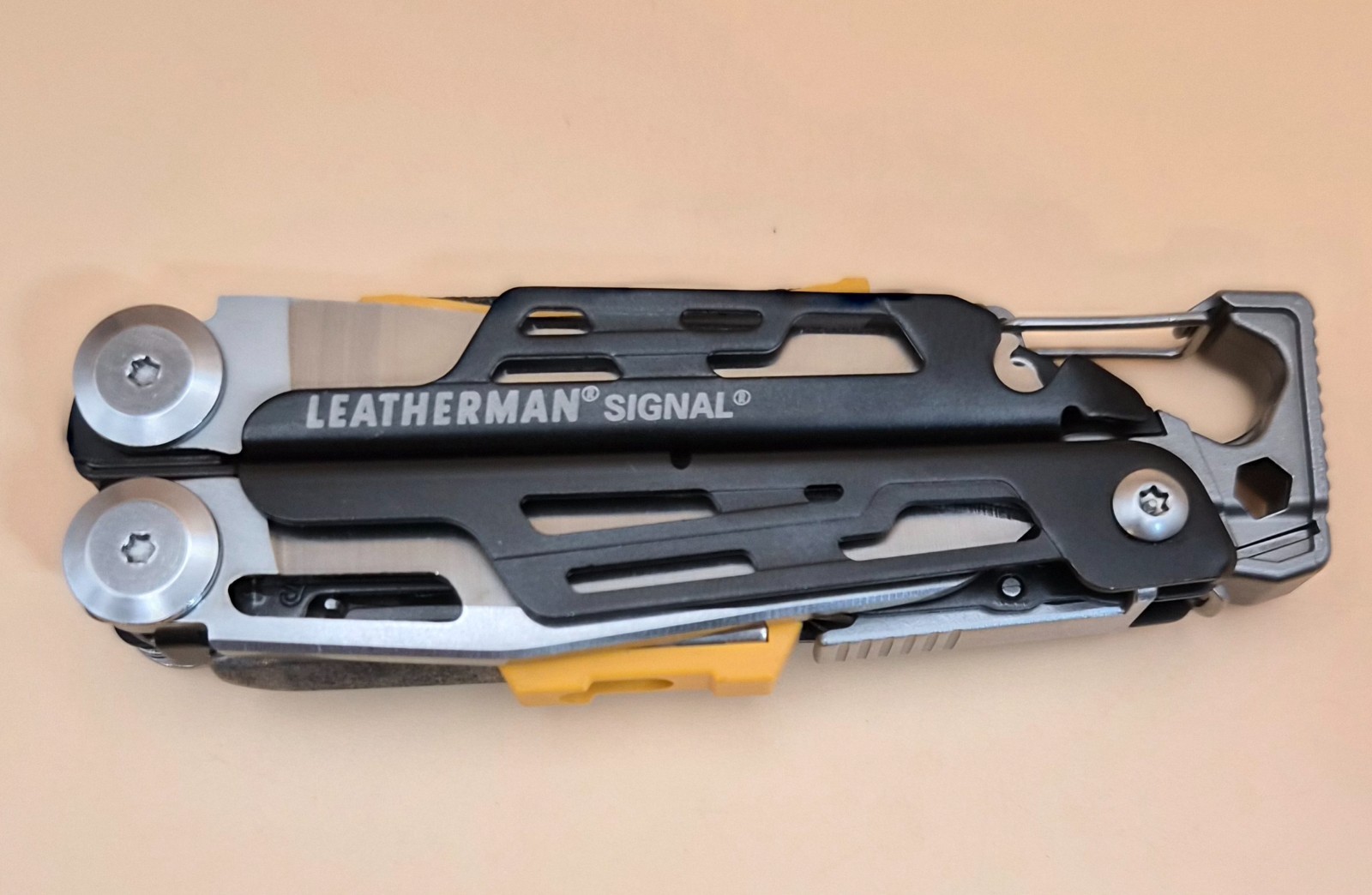 Leatherman SIGNAL Multi-Tool Black Good Condition (003)