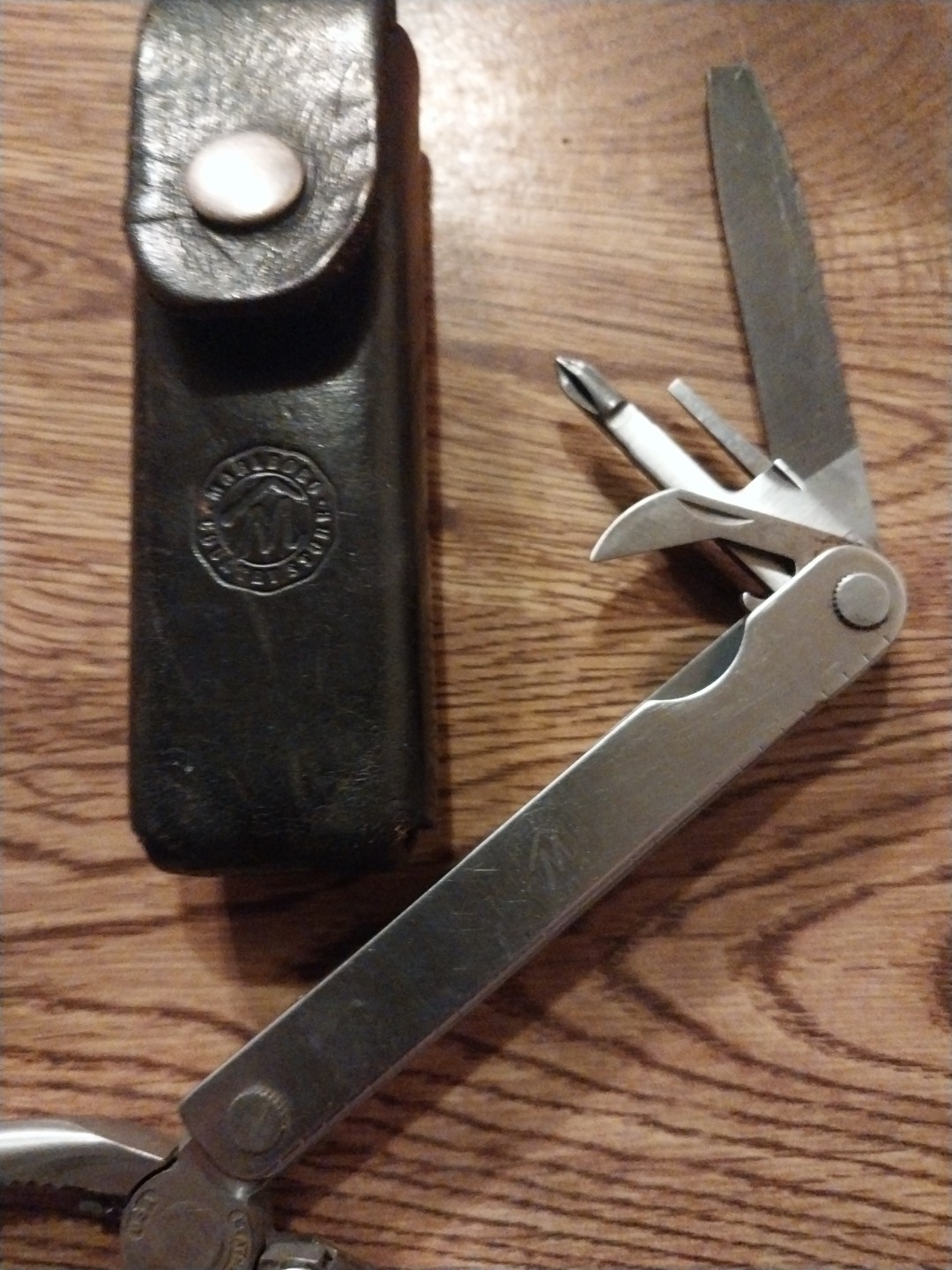 Vintage Leatherman Marlboro Country Multi Tool Tm 1325473 USA w/sheath