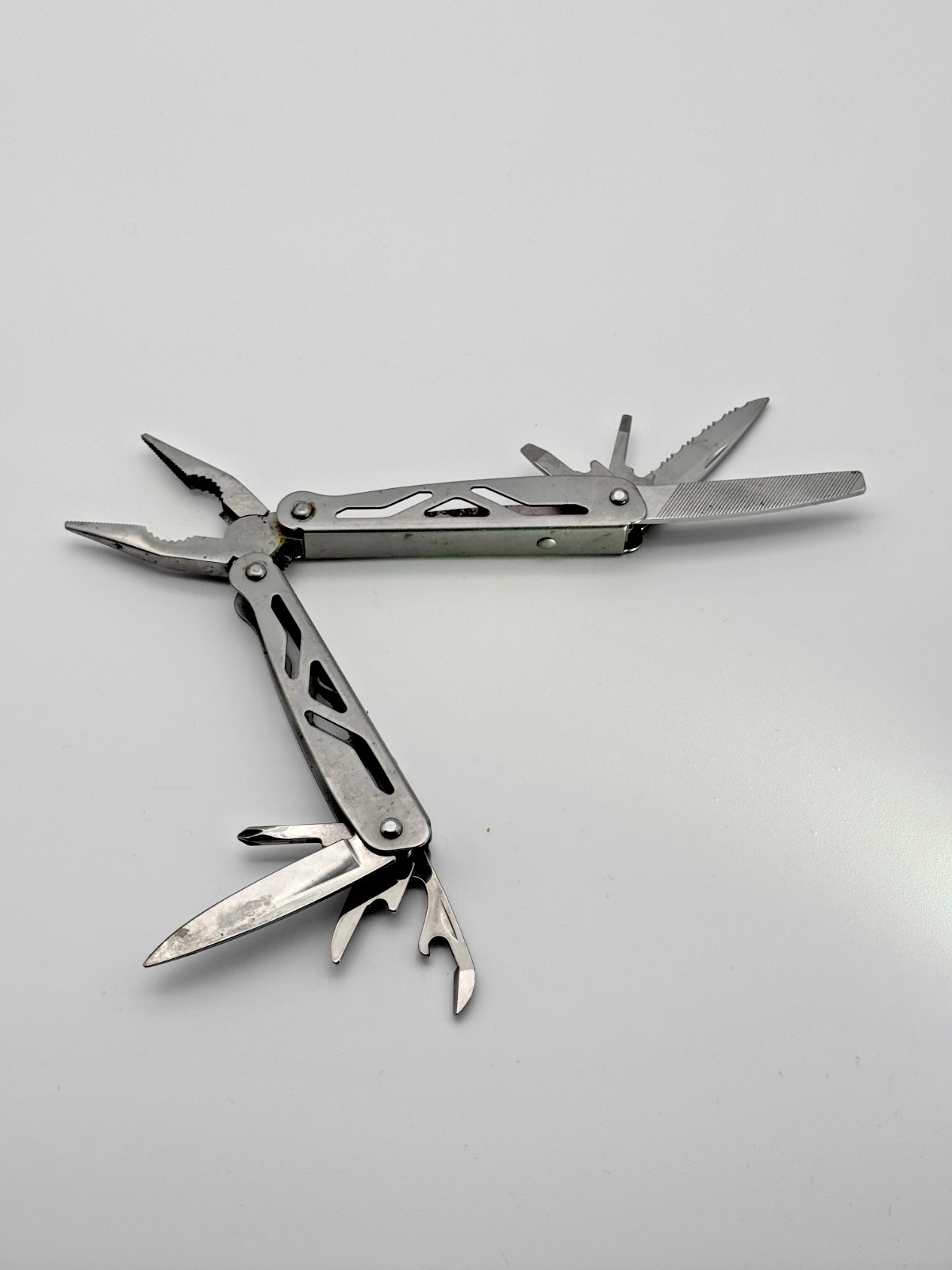 Stainless Steel Multi Tool Pliers Knife Saw File Screwdrivers Compact EDC