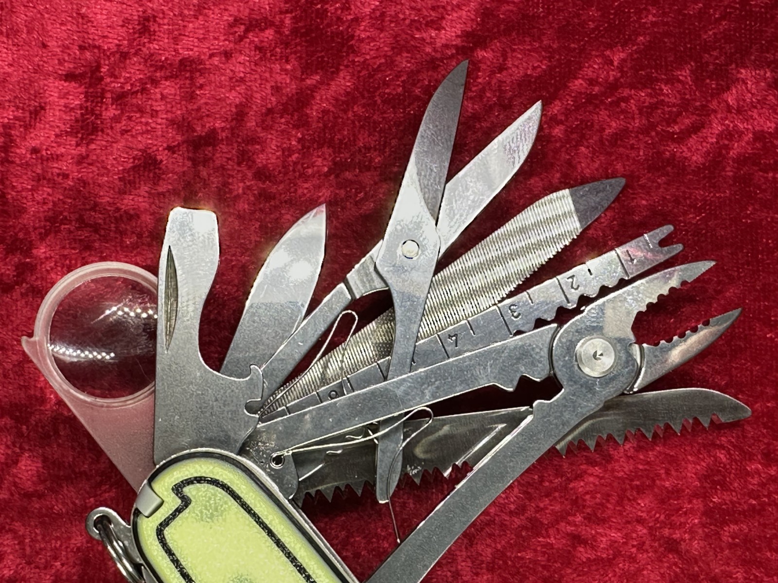 Victorinox SwissChamp Custom Glow In The Dark Scales Swiss Army Knife 91mm (691)