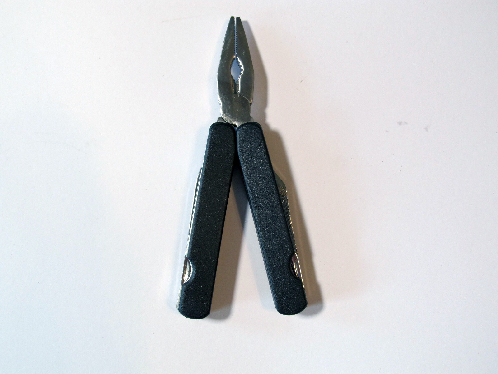 Pre-owned Never Used Hand Multi-Tool with Case Belt Loop