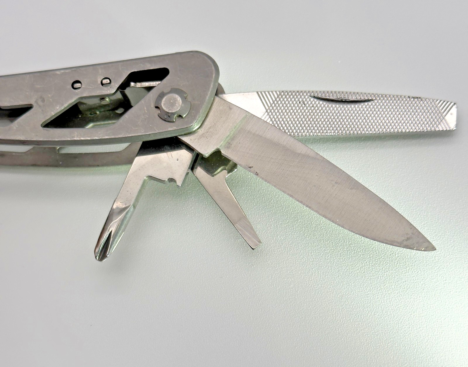 Stanley Multi Tool 2CR 12 in 1 Pocket Knife Pliers Saw Screwdriver File