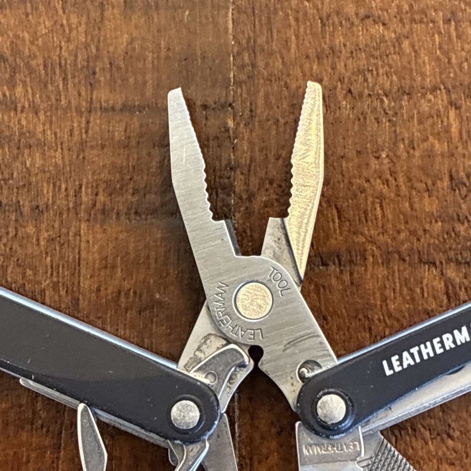 Leatherman Squirt PS4 Multi Tool, Knife, Pliers – Black – Excellent