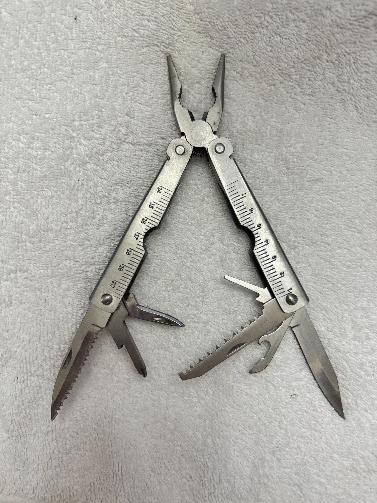 Winchester Multi Tool Black Grip Pliers Files Combination Blade Screw Driver