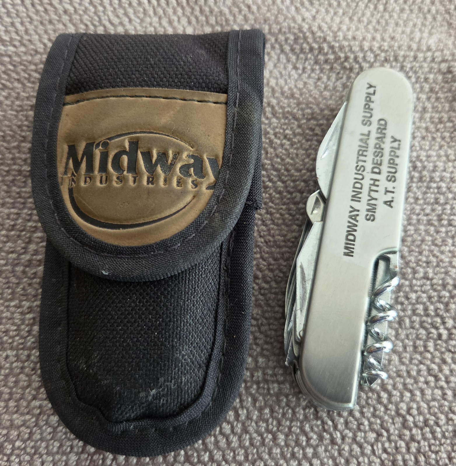 (7) MULTI-TOOL KNIVES ~ LEATHERMAN WINCHESTER MIDWAY CHEVY TRUCKS + UNBRANDED