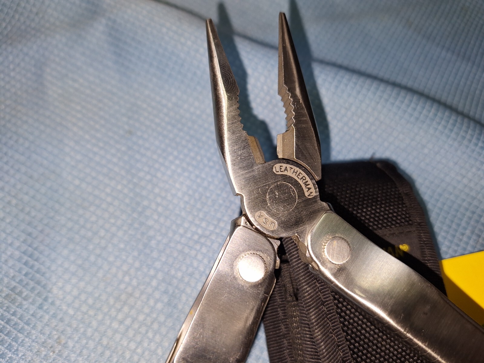 1 LEATHERMAN 200 U.S.A. Multi Tool EXCELLENT lot F03