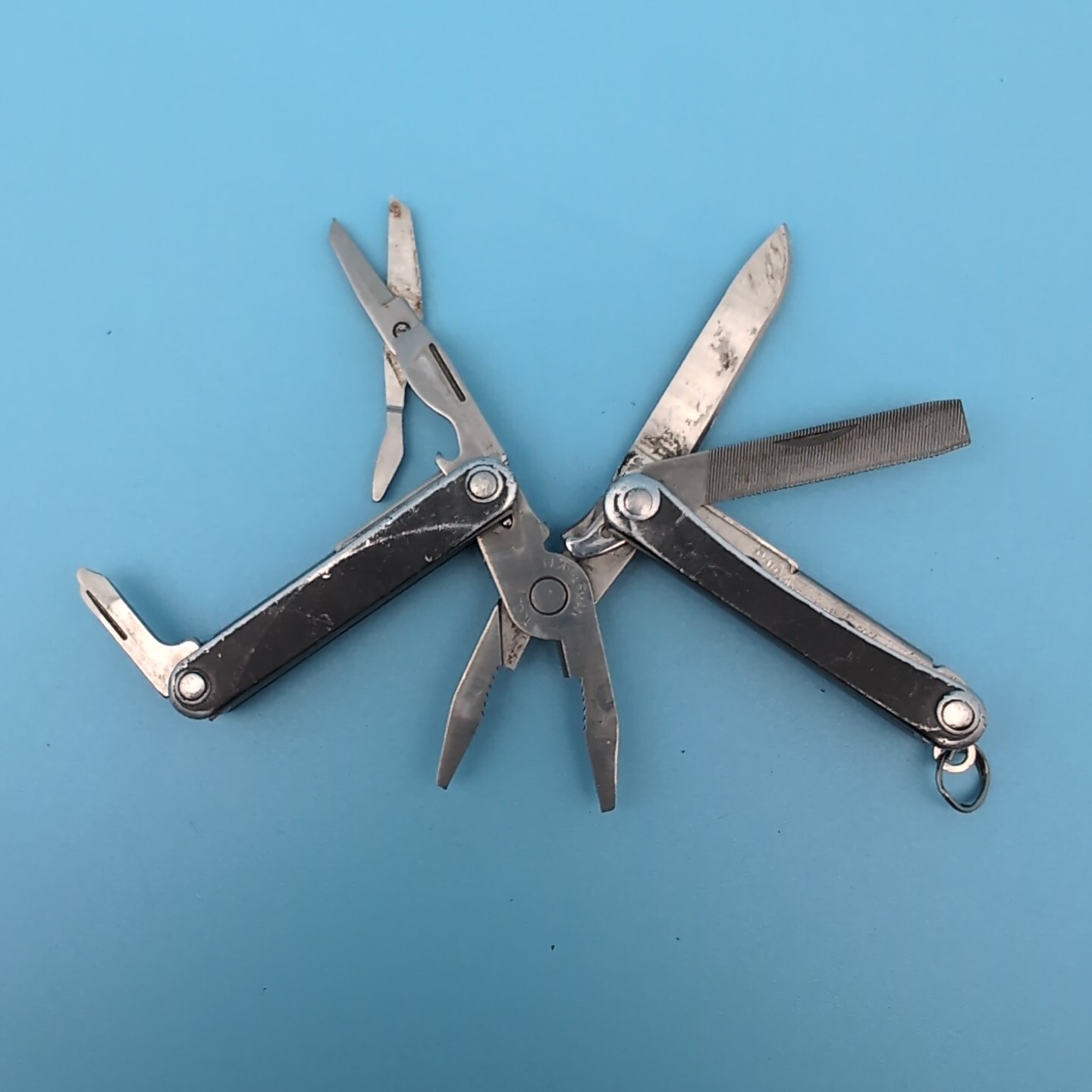 Leatherman Squirt PS4 Multi Tool Knife Pliers Scissors MATTE BLACK Q91