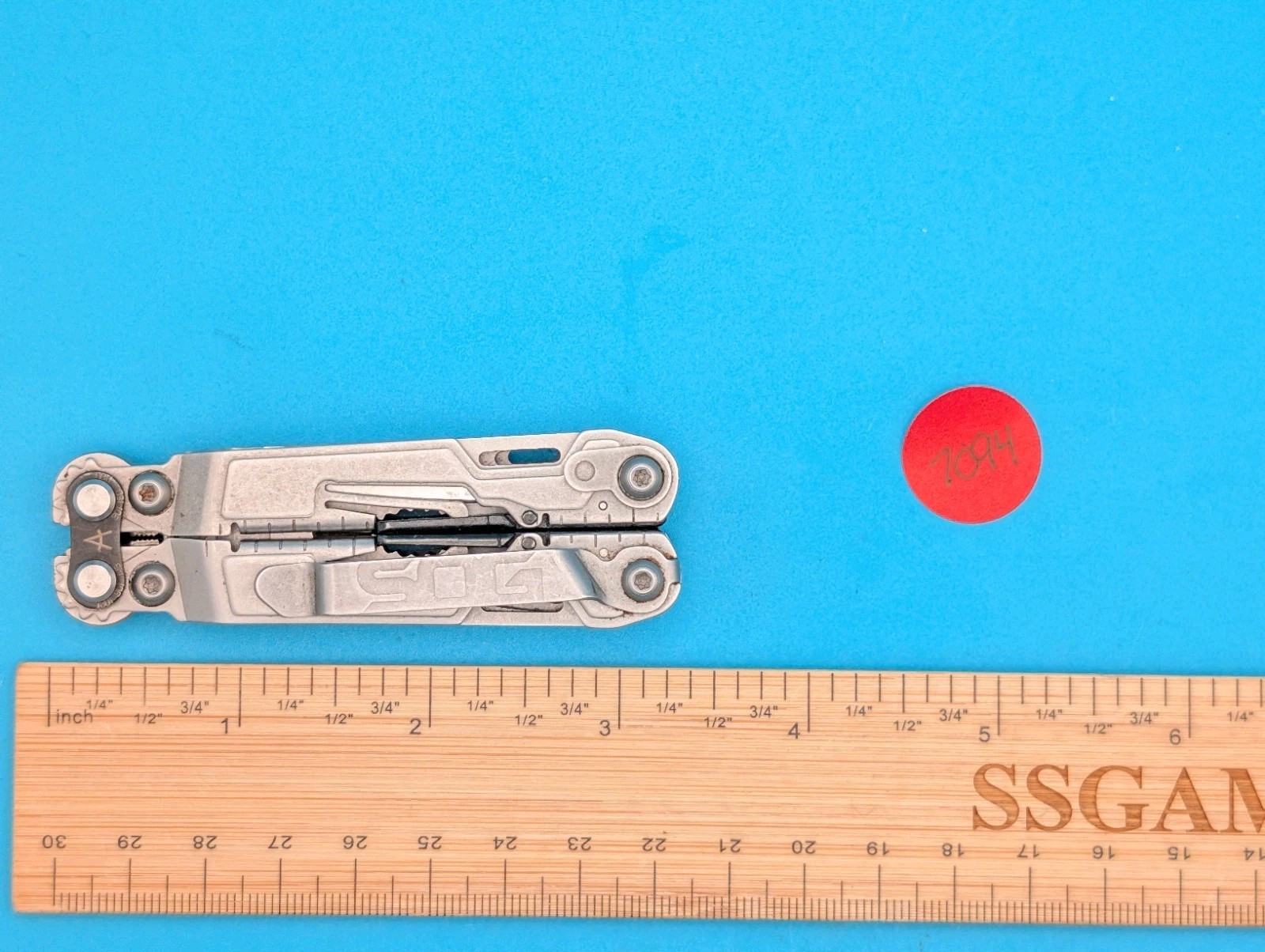 SOG PowerPint Tool Compact Lightweight Silver Multi-Tool!