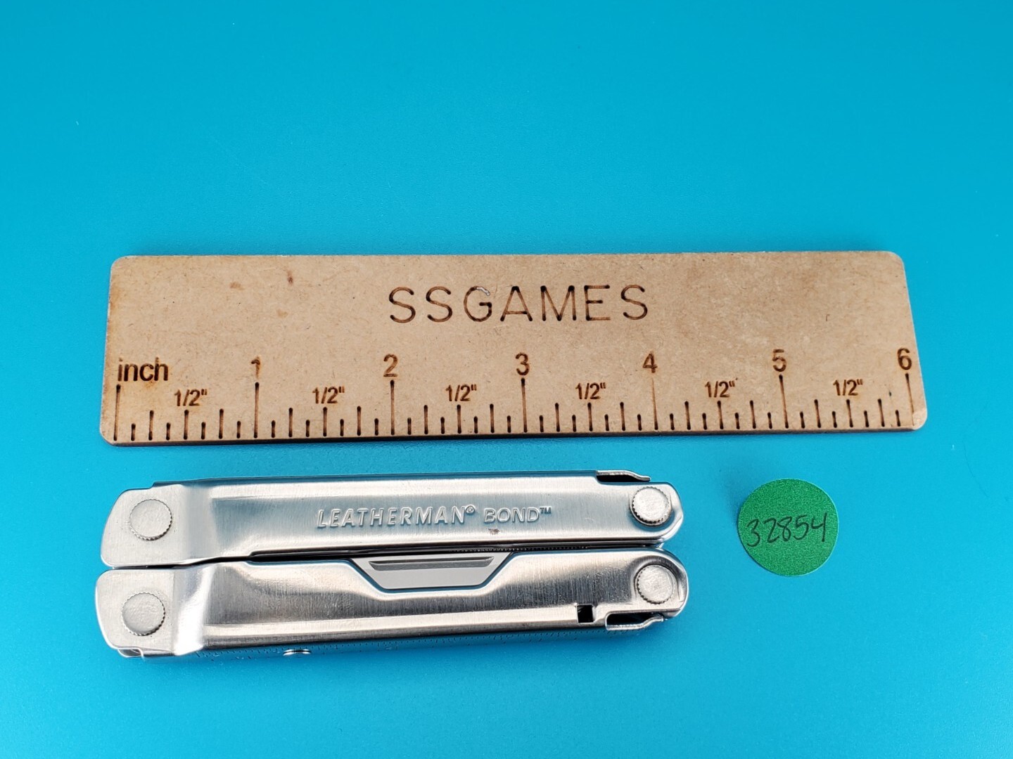 LEATHERMAN Bond Multitool, Stainless Steel Everyday Tool!