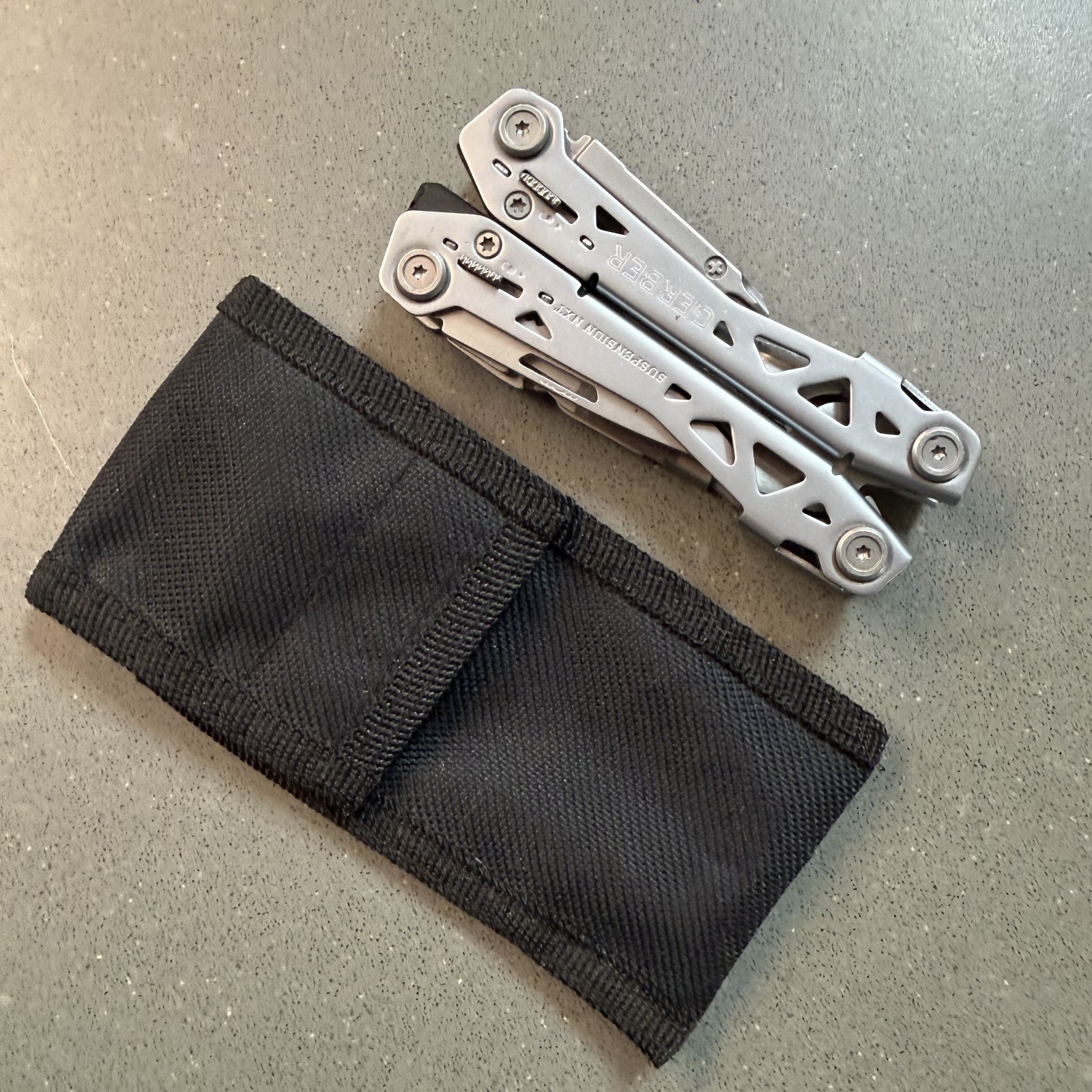 Gerber Suspension NXT Multi Tool Pliers Knife Screwdriver Stainless Steel